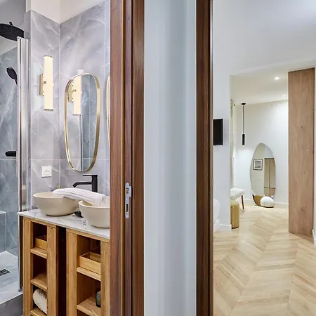 Superb Center Of By Prestige * Paris