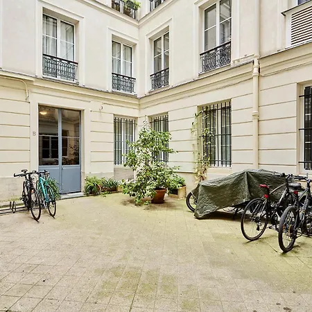 Superb Center Of By Prestige Apartment Paris